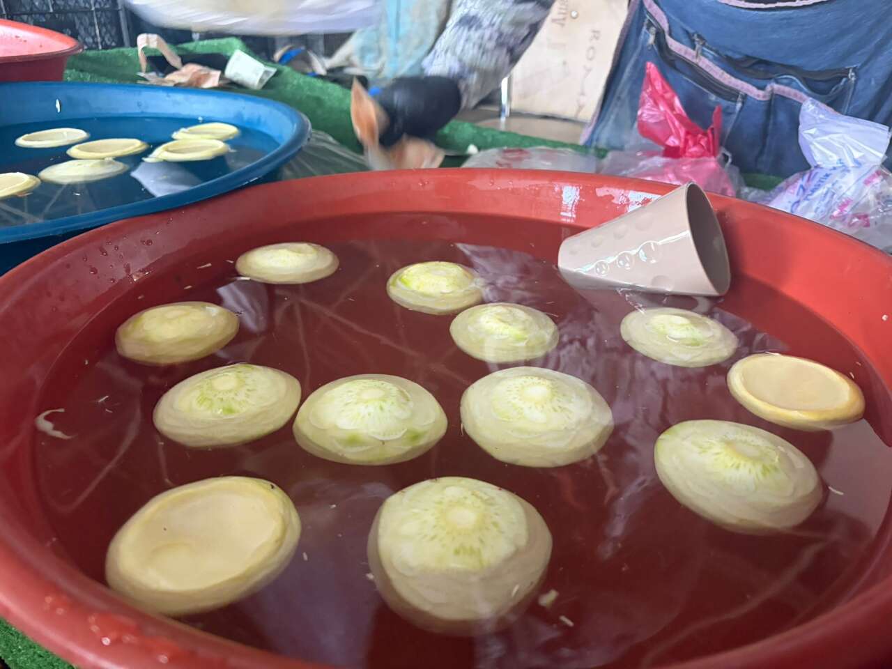 Menteşe Perşembe Pazarında Fiyatlar Cep Yakıyor: Sarımsak 350 TL ile Zirvede 9